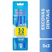 Escova de Dente Oral-B 123 Limpeza Brilhante Macia com 3 unidades
