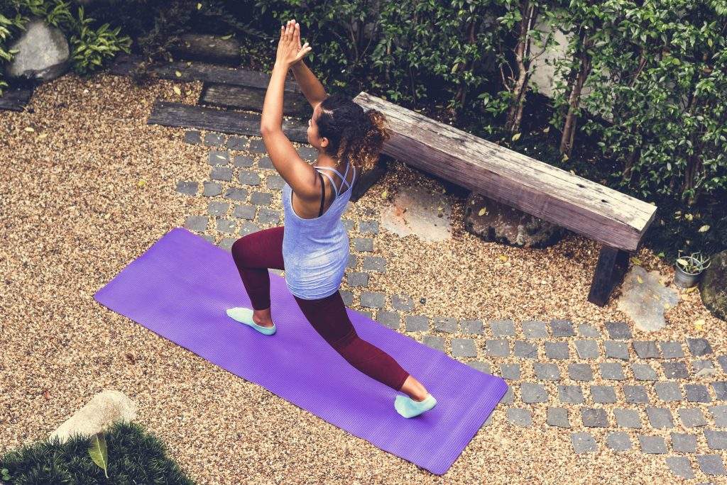 exercícios que ajudam a diminuir o inchaço