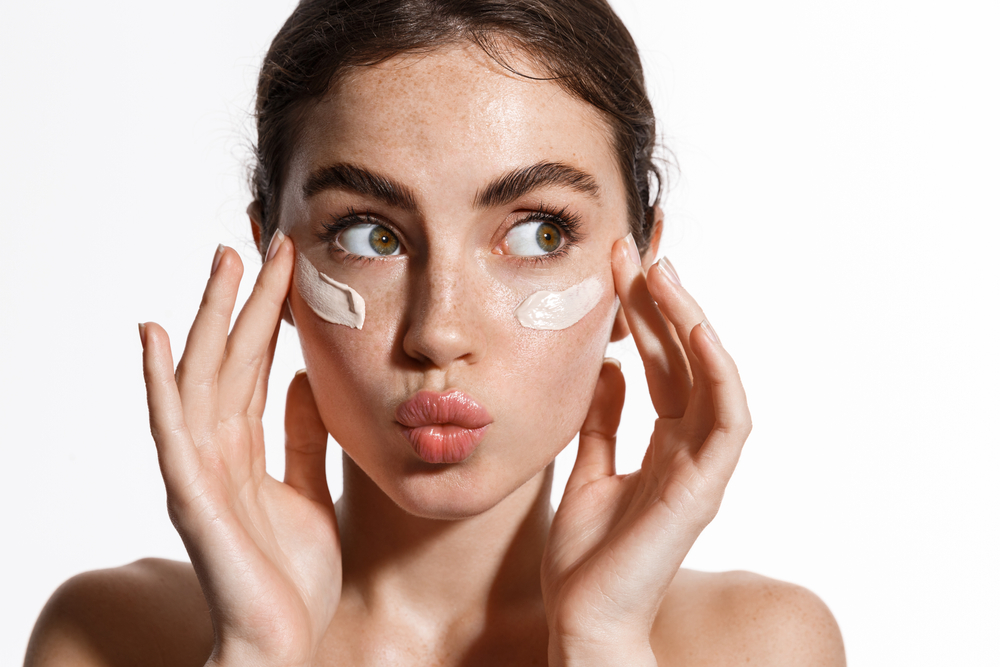 ABC do skincare: conheça as substâncias mais indicadas para cuidar da pele ABC do skincare: conheça as substâncias mais indicadas para cuidar da pele